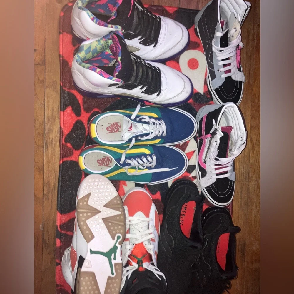 Shoes - Picture 2 of 2